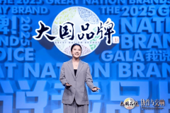 <strong>李隽昕的成长是被“”往前走的</strong>